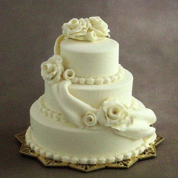 Cream three-tiered wedding cake
